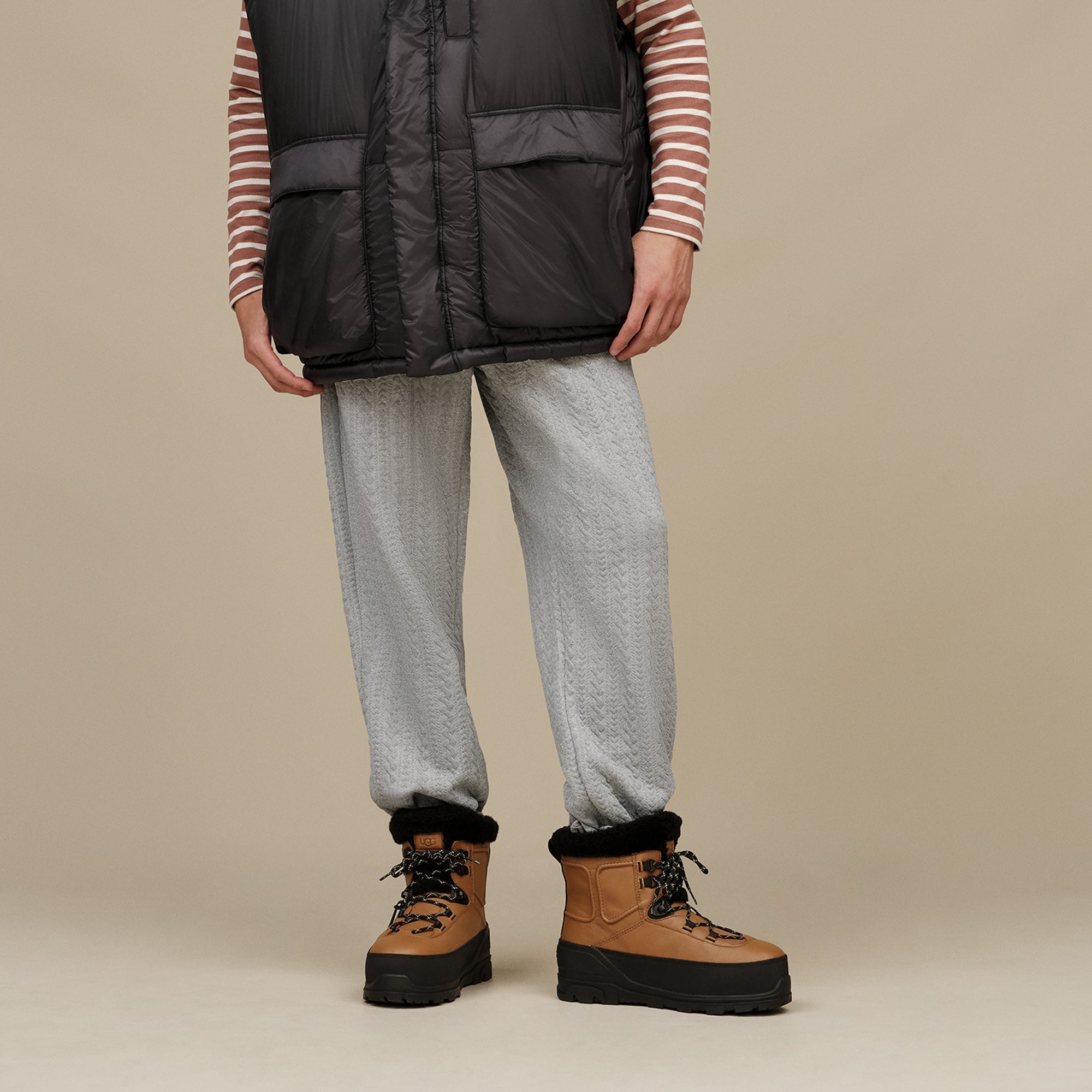 Ugg Mens Shasta Mid Boots